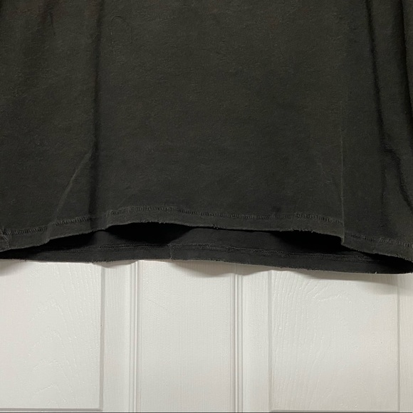 Junk Food Pink Floyd Band Tee Rainbow Distressed Dark Gray T-shirt Sz Med Lg NWT - Picture 3 of 4